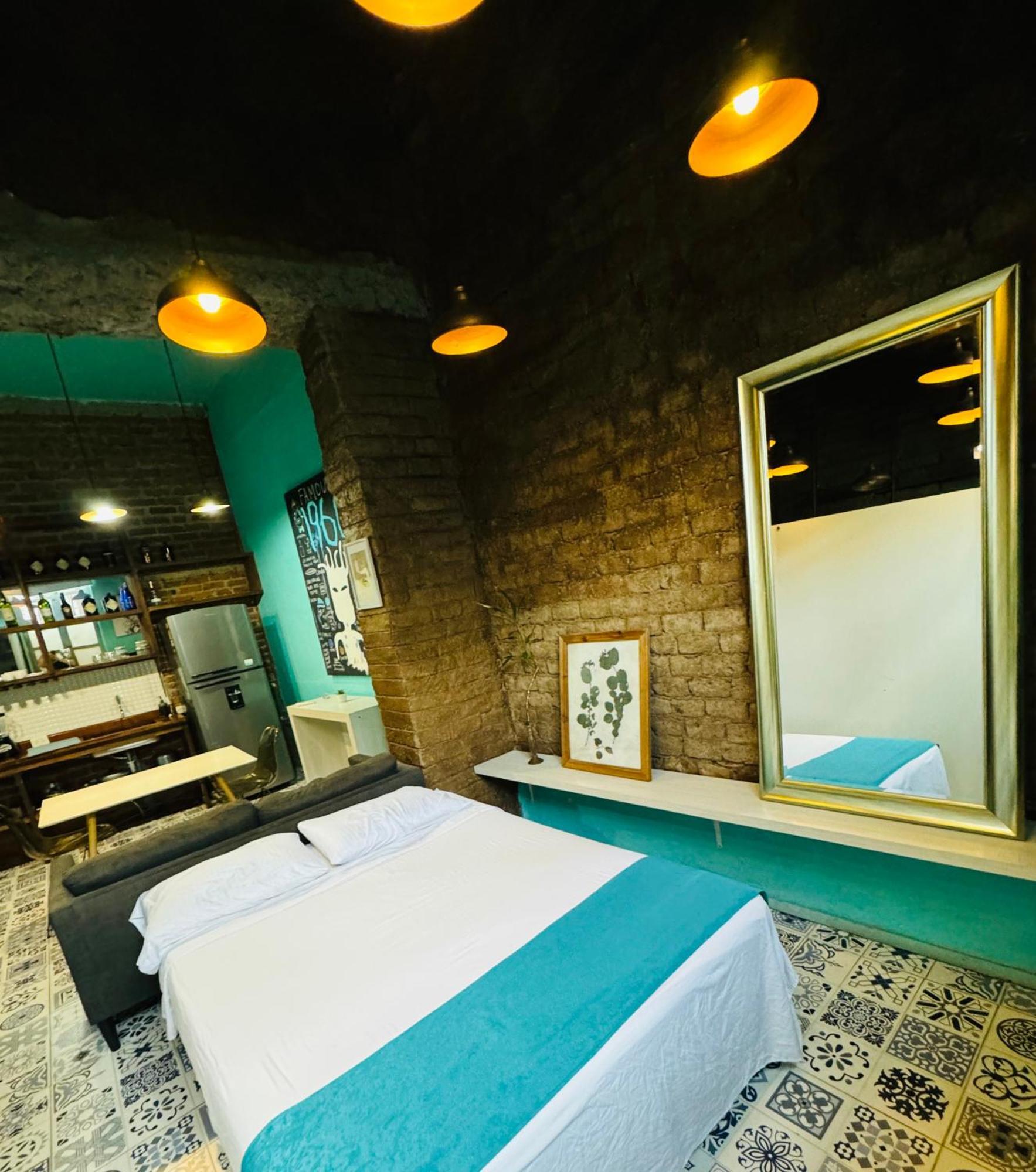 Moonshine Boutique Hostal กาลี ภายนอก รูปภาพ