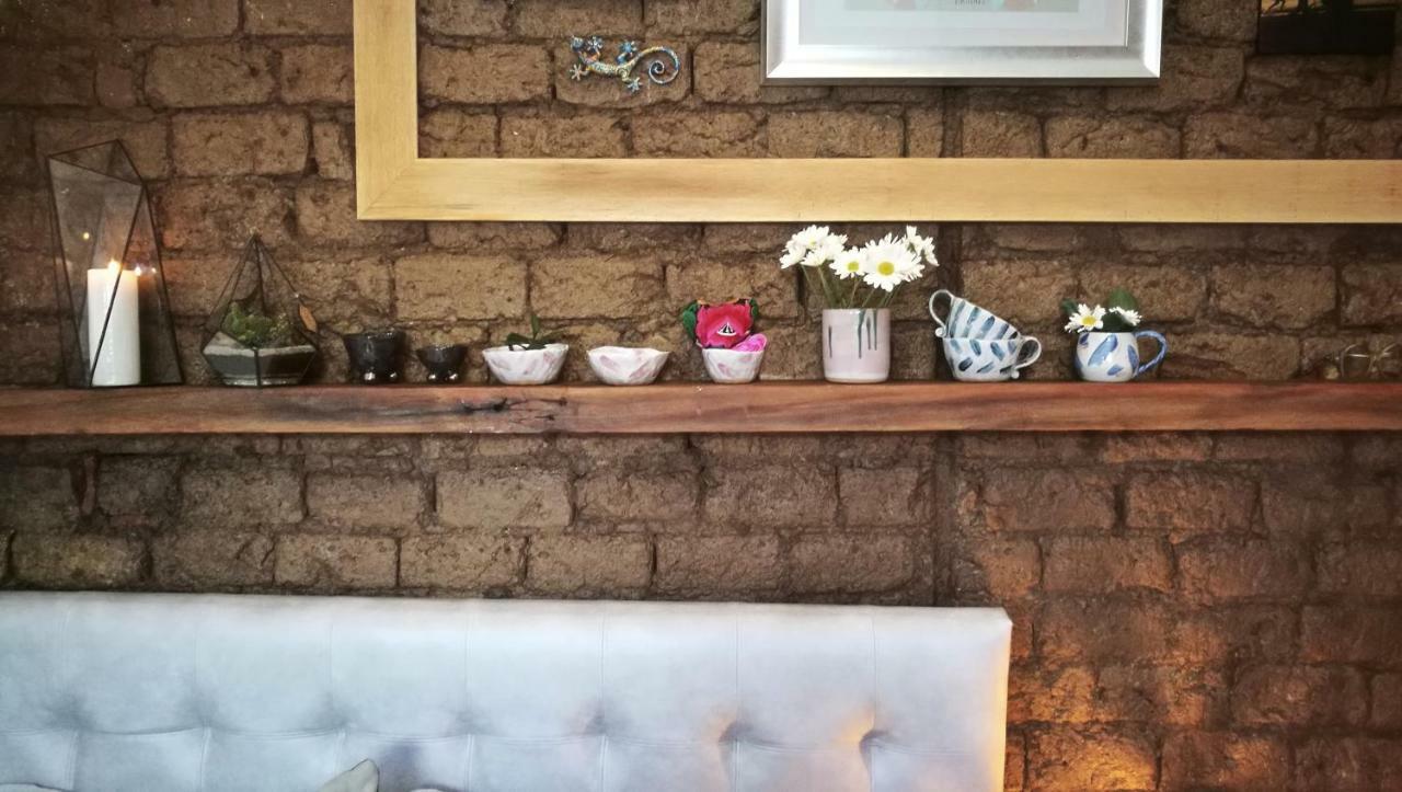 Moonshine Boutique Hostal กาลี ภายนอก รูปภาพ