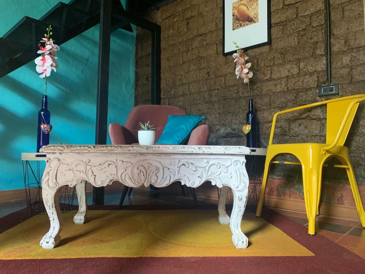 Moonshine Boutique Hostal กาลี ภายนอก รูปภาพ